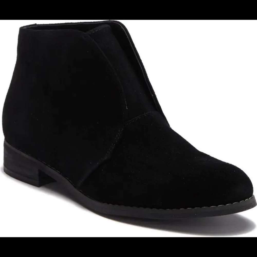 Blonde Verona waterproof bootie size 8.5